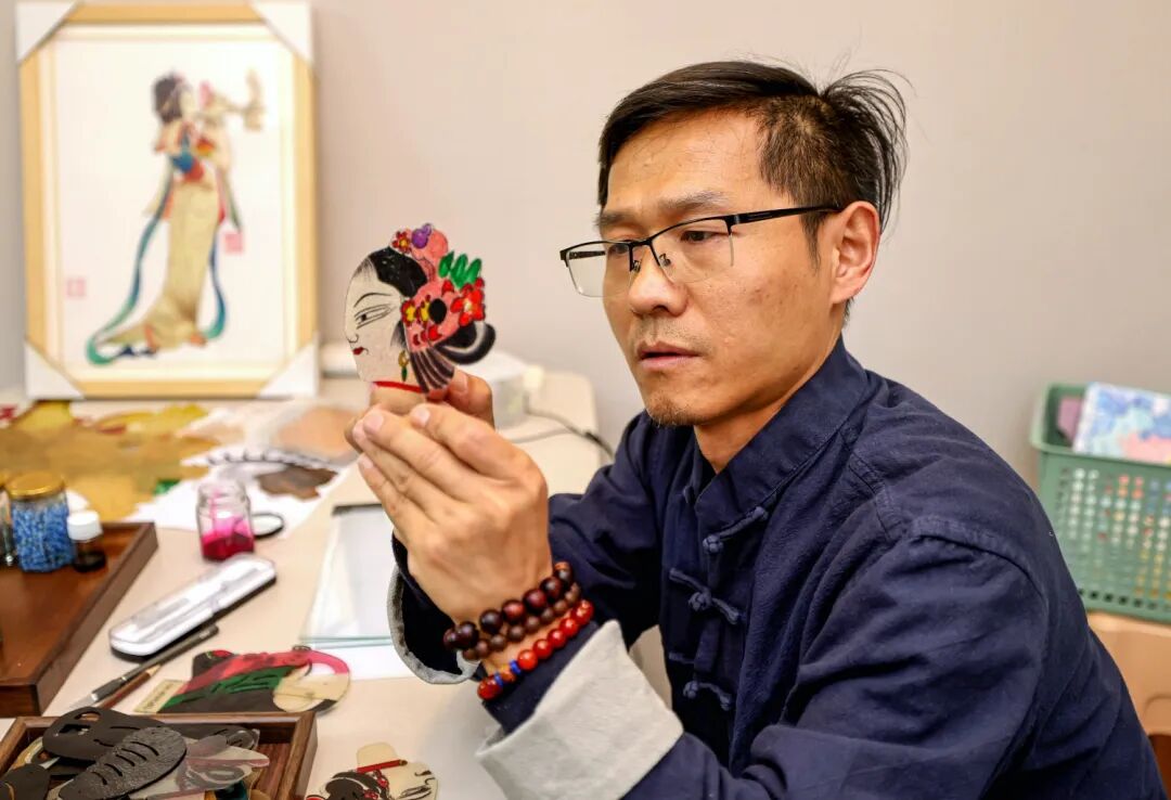 Meng Zhaodong: Five Generations of Southern Henan Shadow Puppets